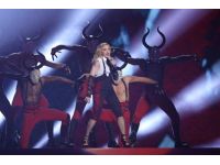 Piezas de Leatherdesigns en Actuación de Madonna en Brit Awards 2015